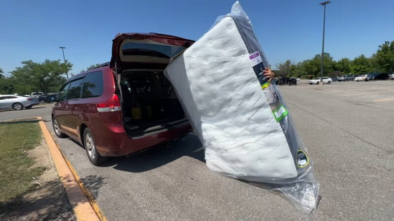 Minivan Camper